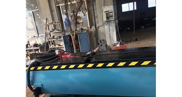 數(shù)控送料機(jī)設(shè)備的檢修和保養(yǎng)