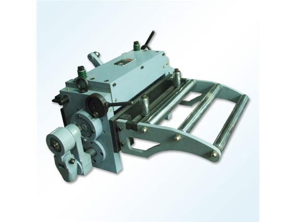 伺服滾輪送料機