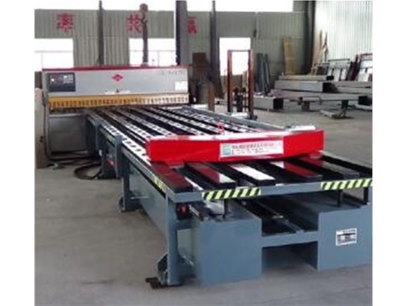 數(shù)控剪板送料機(jī)